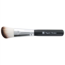 Brigette's Boutique Angled Top Synthetic Long Handle Kabuki
