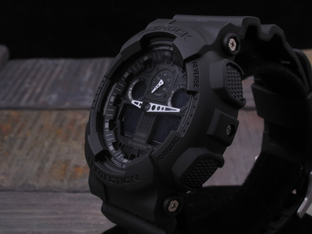 Watch Review - Black G-Shock Black face chonograph world time