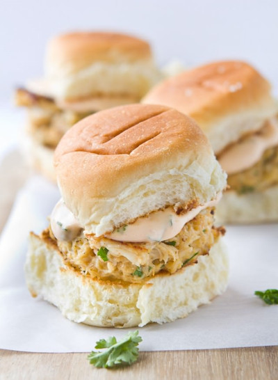 Crab Cake Sliders With Spicy Aioli Crab Cake Sliders With Spicy Aioli