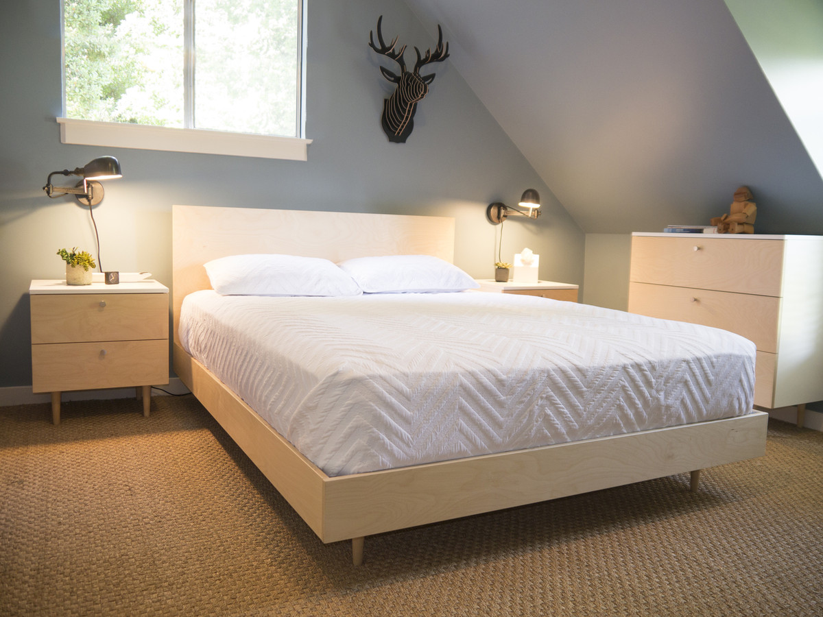 Ulm Queen Bed
