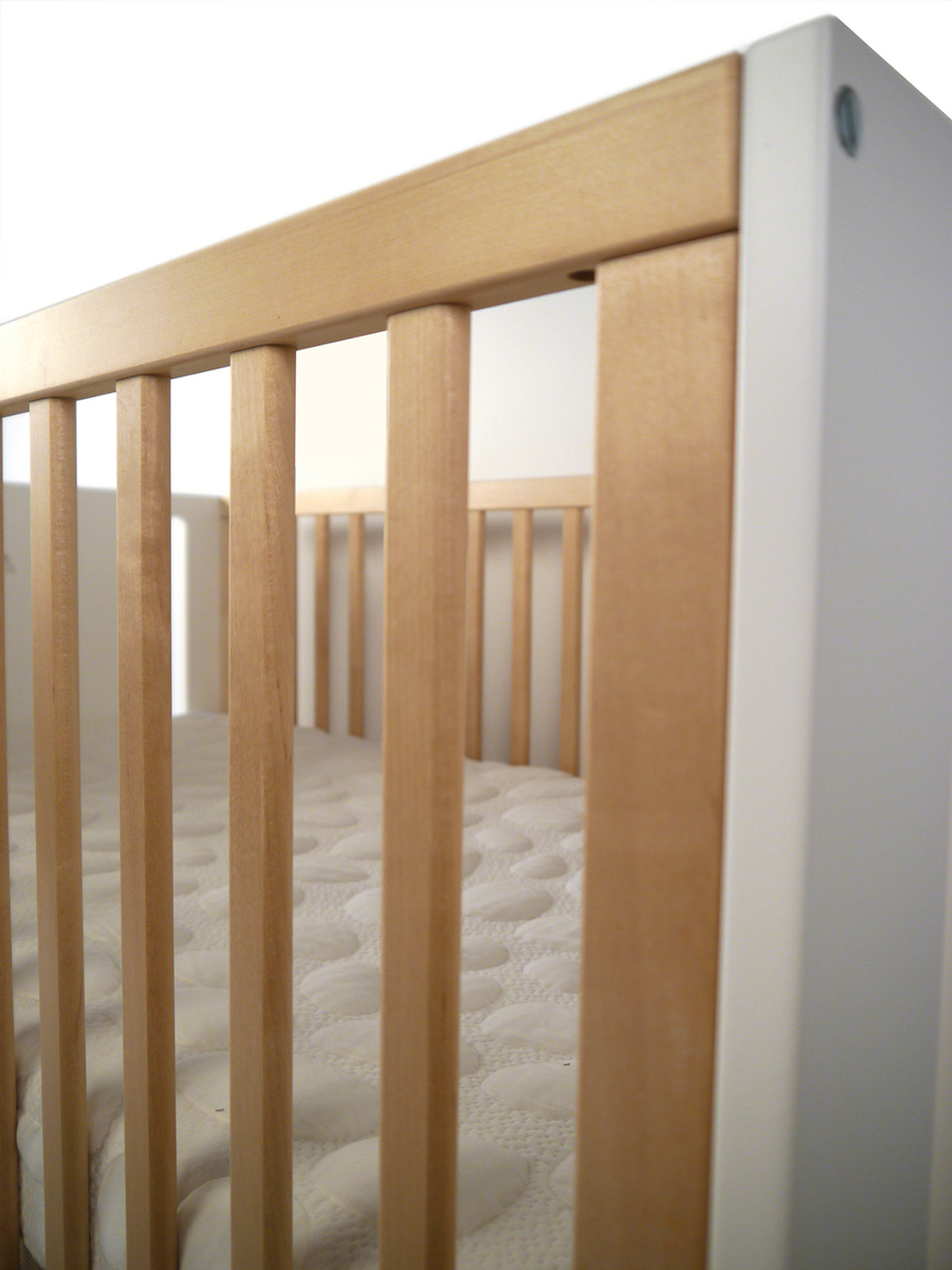 Oliv Crib