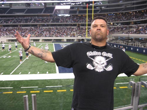 t-shirt-guy-at-cowboys-stadium.jpg