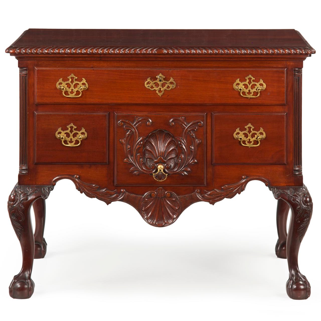 Philadelphia Chippendale Carved Mahogany Lowboy C. 1910 Silla Fine American Chippendale Style Lowboy in Philadelphia Manner c. 1910 - Philadelphia Chippendale Carved Mahogany Lowboy C. 1910 Silla Fine