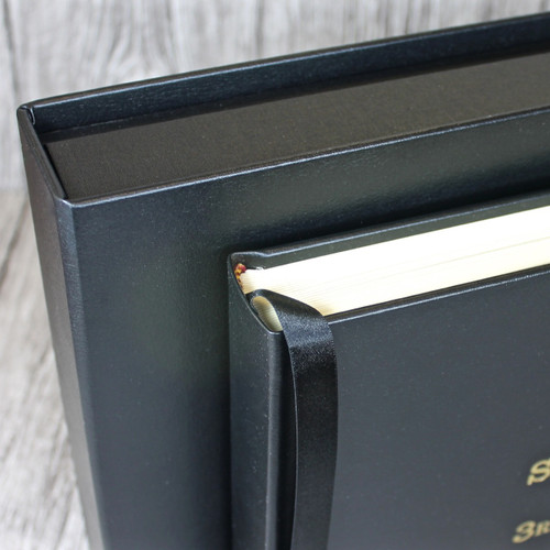Drop Back / Clamshell Box In Black Leather