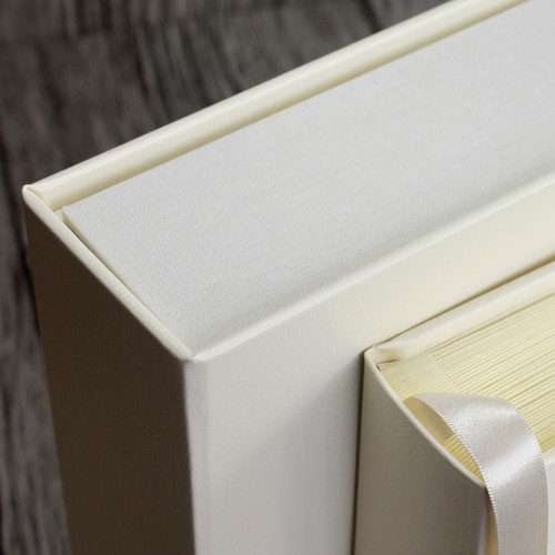 Drop Back / Clamshell Box In Ivory Leather