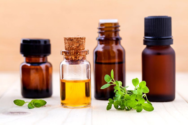 9 Essential Oils for Healthy Natural Hair