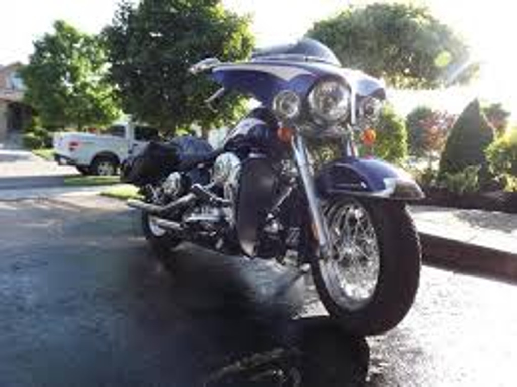 detachable fairing for heritage softail