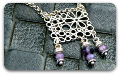 tn-may-flowers-necklace-tutorial.png