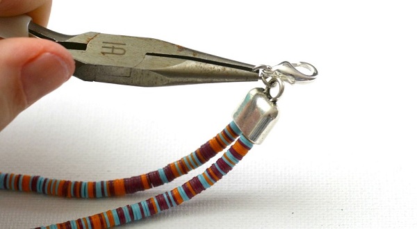 vinyl-beads-bracelet-tutorial-4.jpg vinyl-beads-bracelet-tutorial-4.jpg