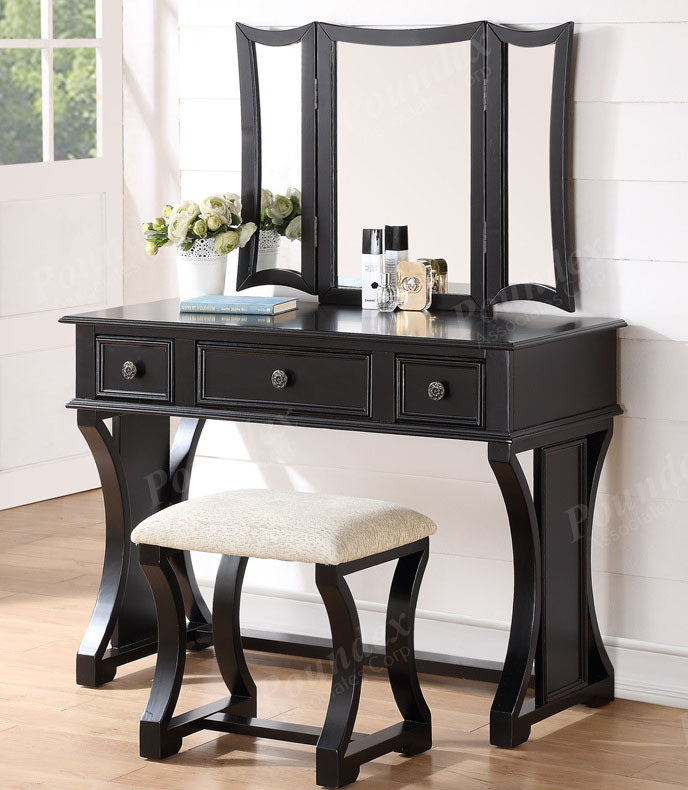 Bedroom Design Hack: Makeup Vanity Tables - www ...