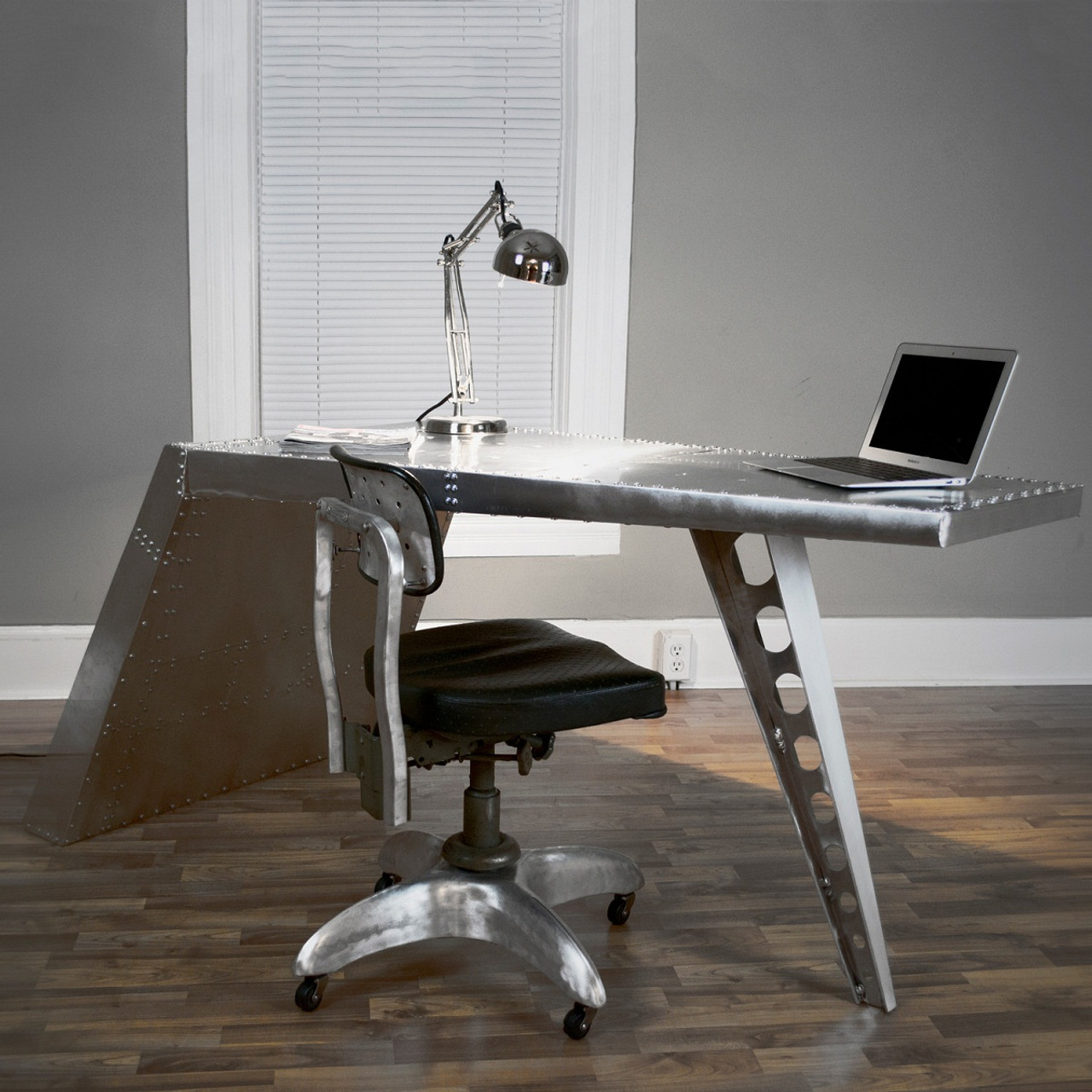 Aviator_airfoil_desk_Aluminum2__34224