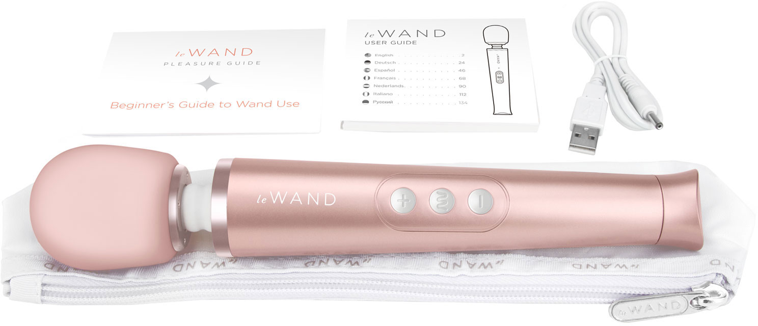 Le Wand Petite Rechargeable Vibrating Body Massager - In The Box