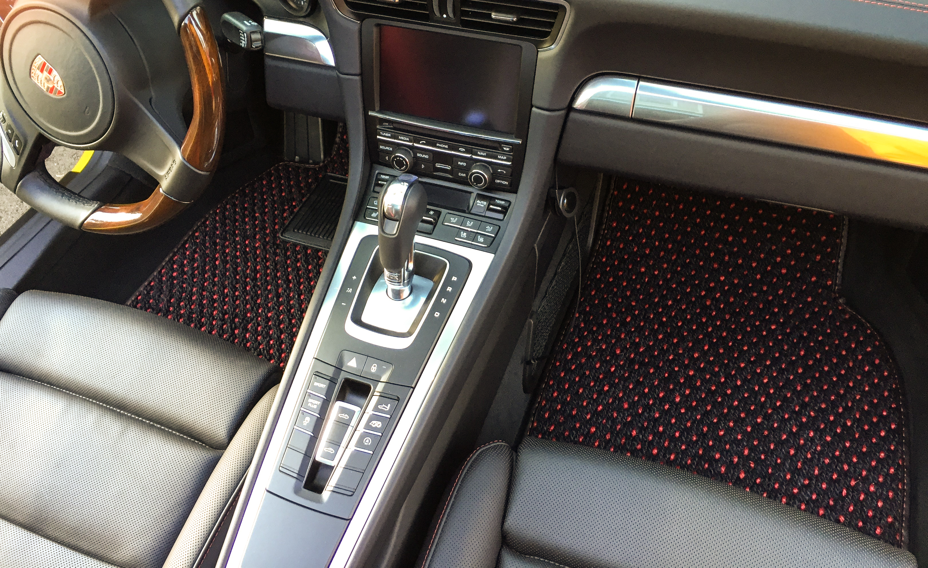 porsche-2015-911-targa-4-51-black-red-with-red-contrasting-stitching-5-.jpg