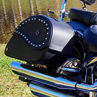suzuki-bouleward-motorcycle-saddlebag-photo-2