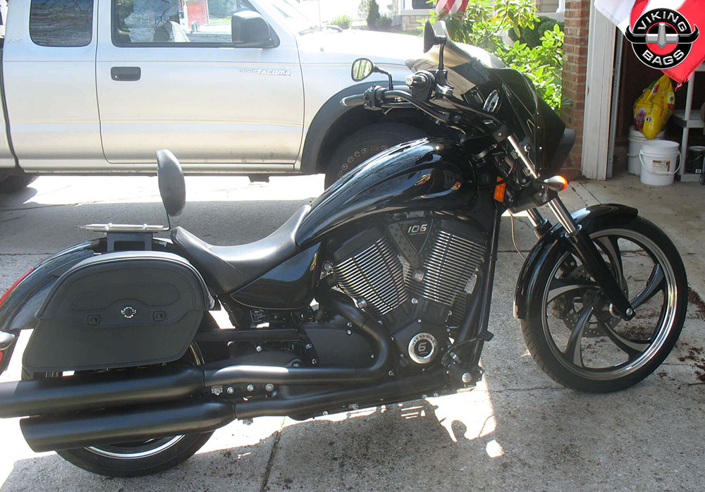 victory highball saddlebags