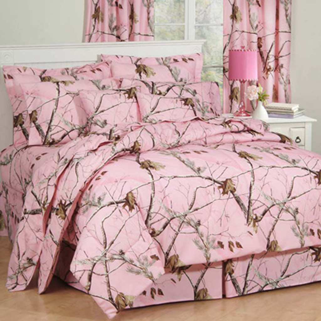 pink camo bedding        
        <figure class=