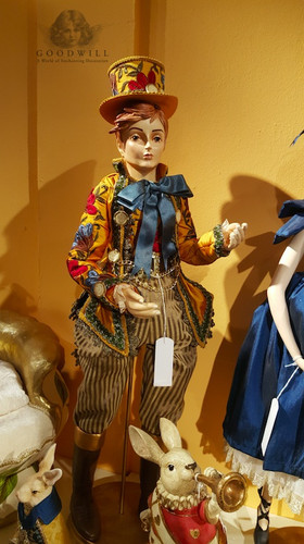 Alice Wonderland Mad Hatter Doll Display