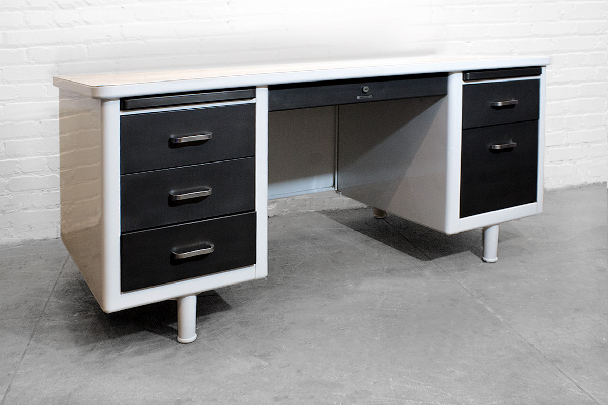 Refurbished Steelcase Tanker Desk C 1965 Custom Order Rehab Refurbished Steelcase Tanker Desk C 1965 Custom Order
