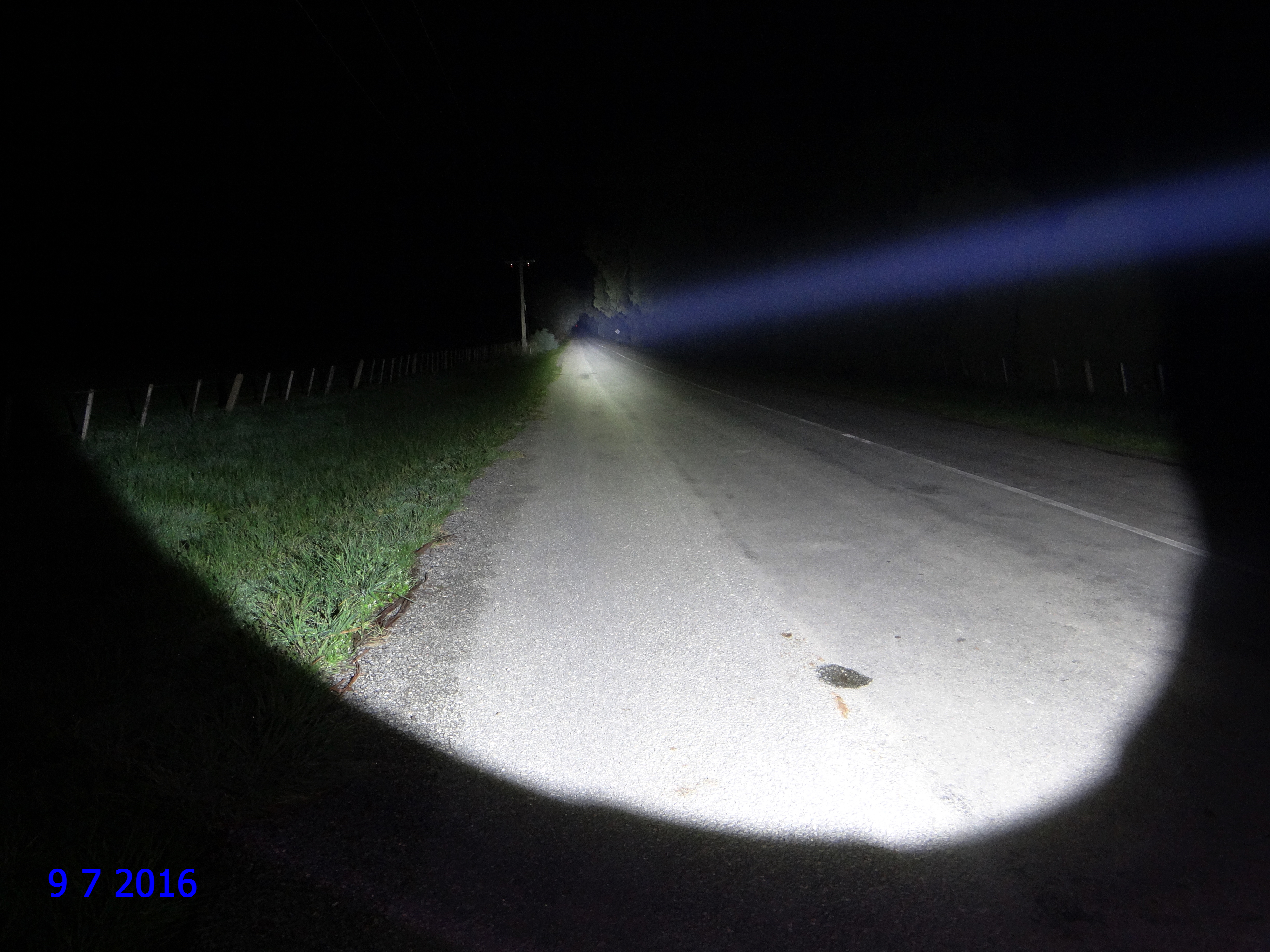 acebeam-k70-beamshot.jpg