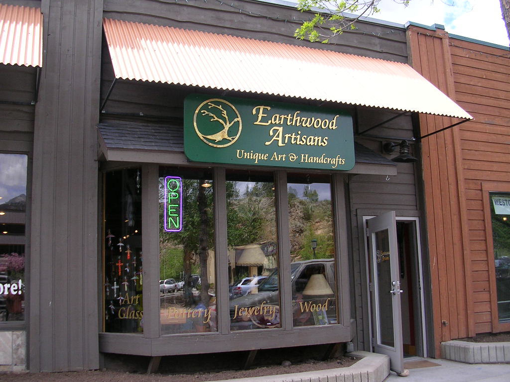 Earthwood Artisans In Estes Park American Arts And Handcrafts