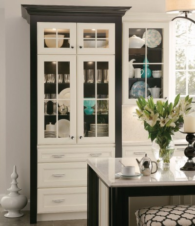 KraftMaid Cabinetry’s Onyx and Dove White finishes