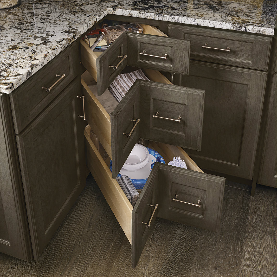 corner drawers kraftmaid