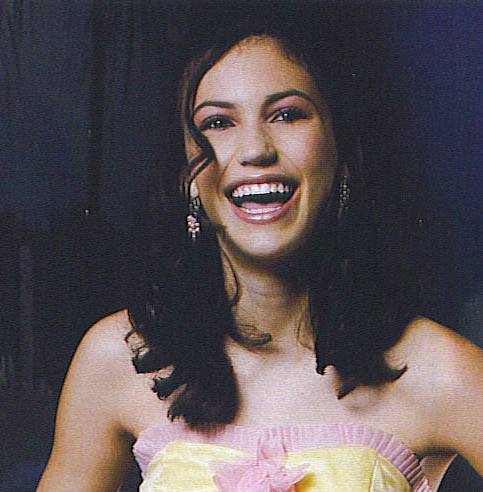 justine-2-insert-crop.jpg justine-2-insert-crop.jpg
