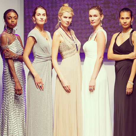 Model Dressing Model Dressing