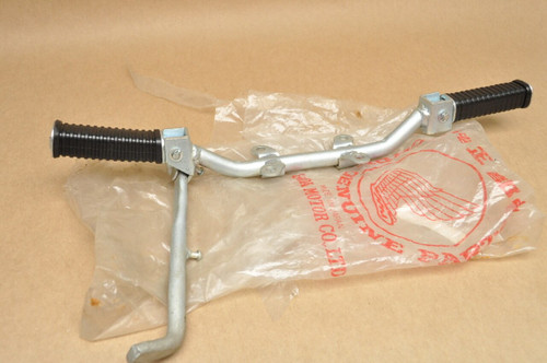 NOS Honda Z50 A K0-K2 Foot Peg Bracket & Kick Stand Assembly 50610-045 ...