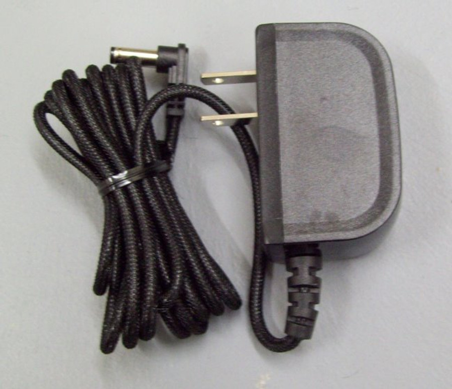Super Feeder plug-in power supply with sideway prongs for best prong orientation for many timers on the market (120V to 12 VDC)